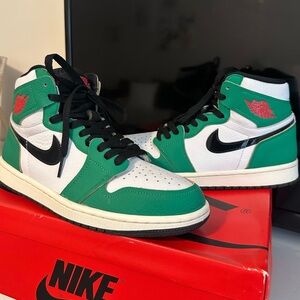WMNS AIR JORDAN 1 HIGH OG “Lucky Green”